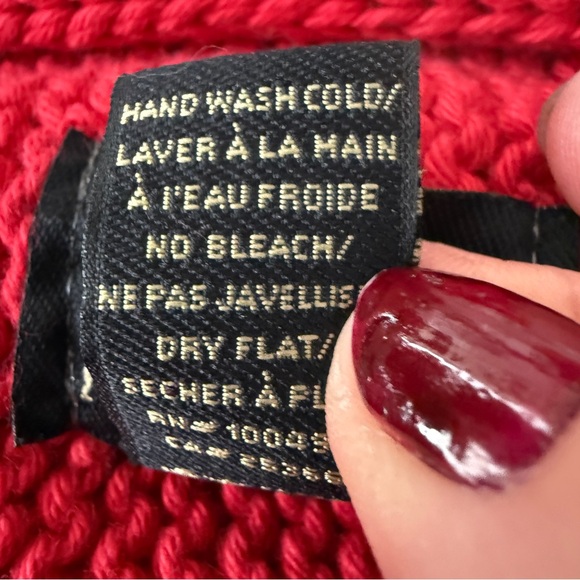 Pure Hand Knit Cranberry Red Wrap Shawl Scarf One Size Holiday Casual Lagenlook - Picture 7 of 7